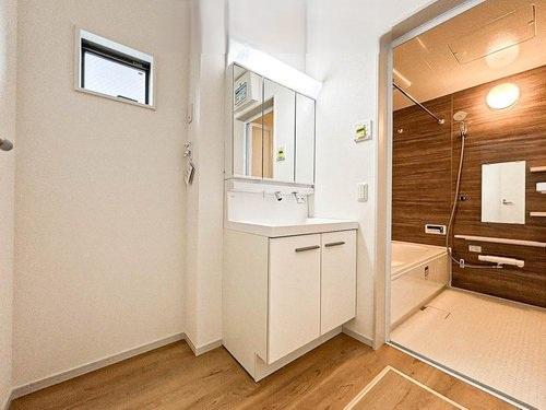 寝屋川市成田東町の新築一戸建
