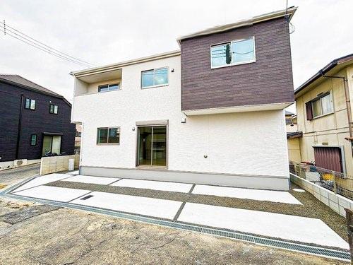 寝屋川市成田東町の新築一戸建