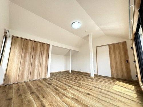 寝屋川市南水苑町の中古一戸建