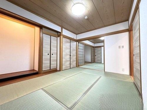寝屋川市南水苑町の中古一戸建