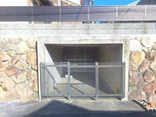 寝屋川市太秦緑が丘の中古一戸建て