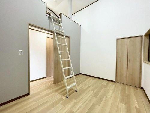 寝屋川市春日町の中古一戸建て