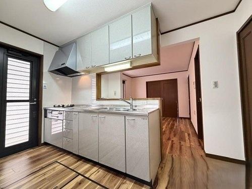 寝屋川市北大利町の中古一戸建て