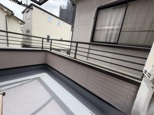 寝屋川市北大利町の中古一戸建て