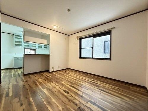 寝屋川市北大利町の中古一戸建