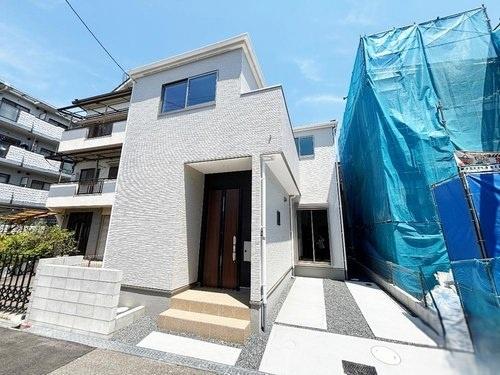 寝屋川市春日町の新築一戸建