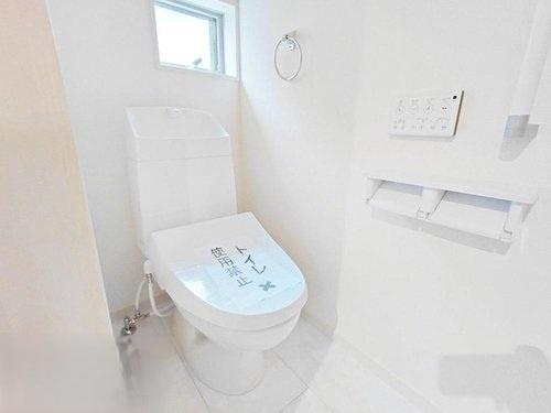 寝屋川市高柳７丁目の新築一戸建