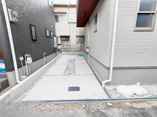 寝屋川市高柳７丁目の新築一戸建
