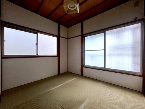 寝屋川市御幸東町の中古一戸建て