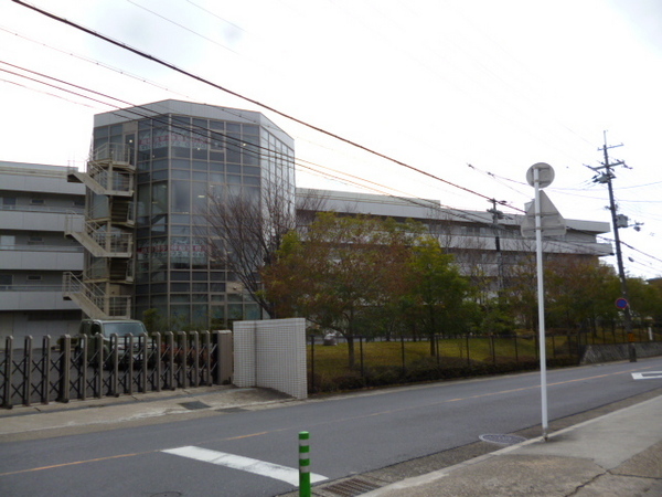 宇治市木幡御蔵山の土地(医療法人新生十全会なごみの里病院)