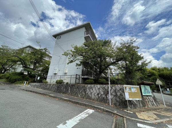醍醐上ノ山団地C3棟