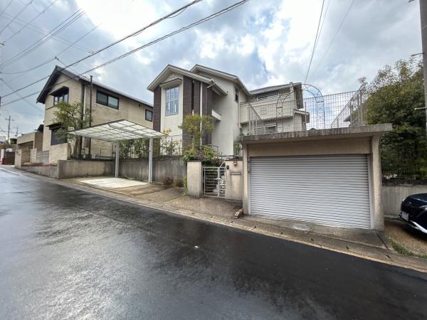 宇治市平尾台２丁目の中古一戸建