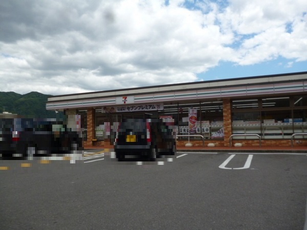プレミスト山科椥辻ザ・テラス(セブンイレブン山科東野舞台町店)