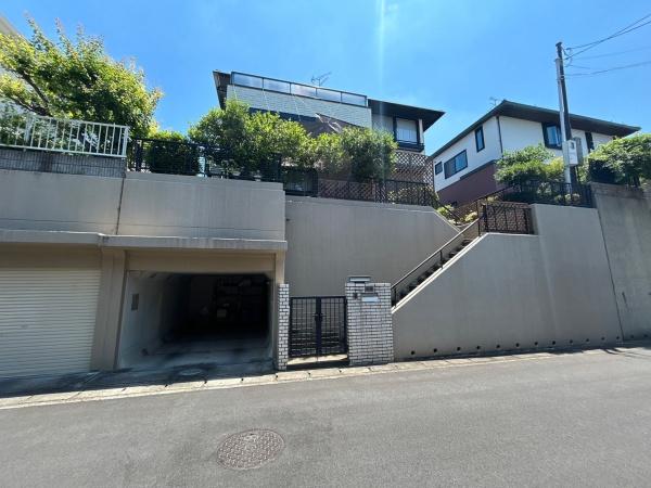宇治市平尾台３丁目の中古一戸建