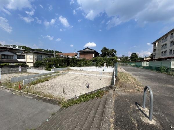 京都市伏見区桃山町泰長老の土地