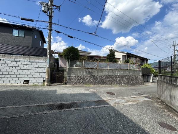 亀岡市西つつじケ丘大山台１丁目の土地