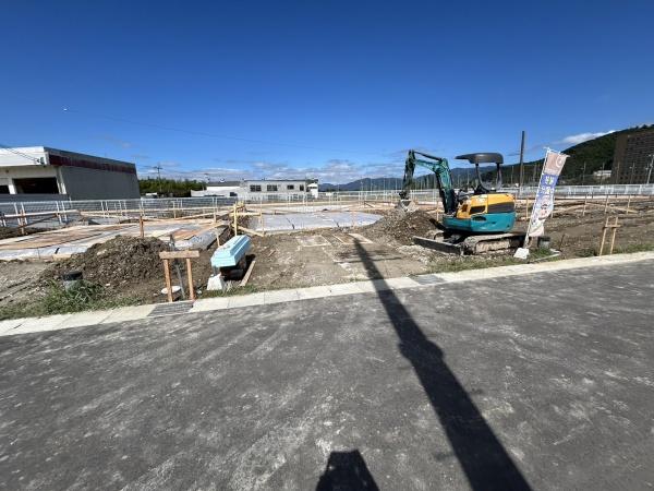 亀岡市曽我部町寺長縄手の新築一戸建
