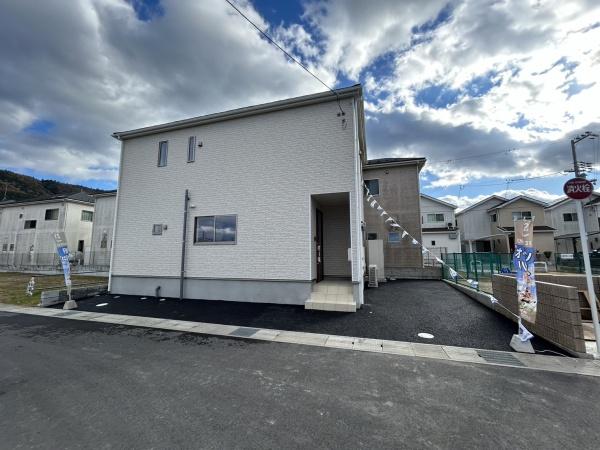 亀岡市曽我部町寺長縄手の新築一戸建