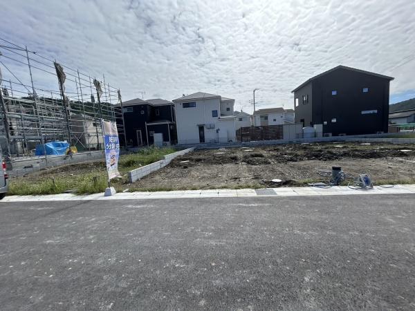 亀岡市曽我部町寺長縄手の新築一戸建