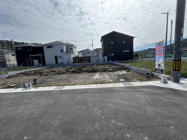 亀岡市曽我部町寺長縄手の新築一戸建