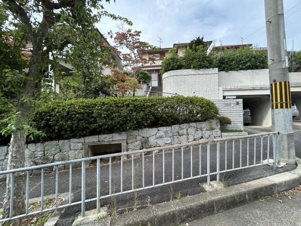 宇治市羽戸山３丁目の中古一戸建て