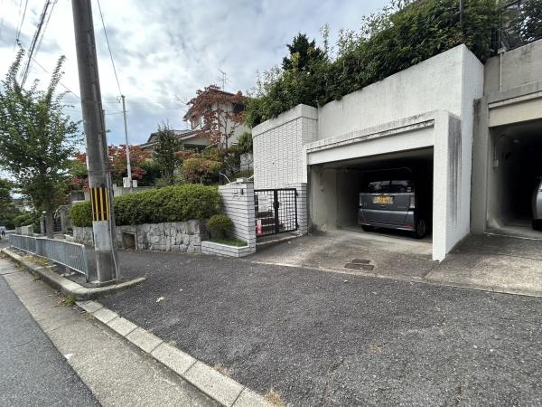 宇治市羽戸山３丁目の中古一戸建て