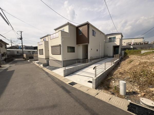 宇治市羽拍子町の新築一戸建