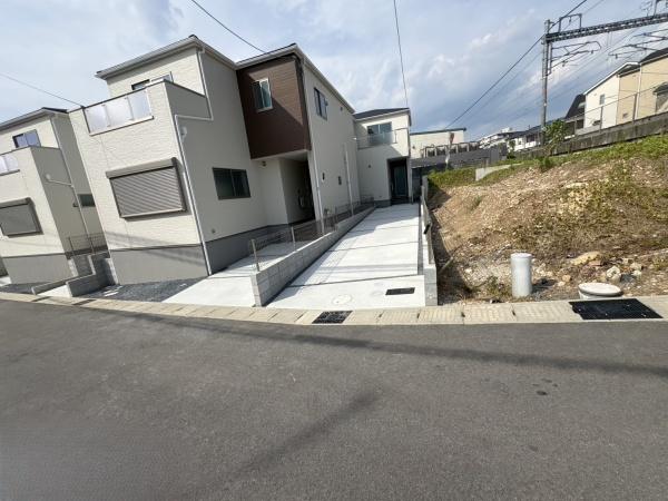 宇治市羽拍子町の新築一戸建