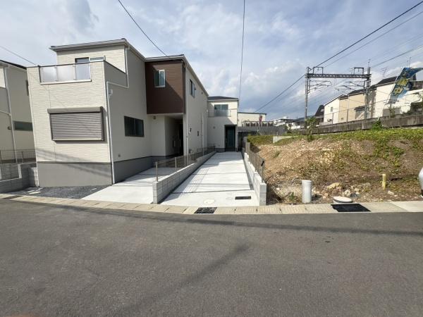 宇治市羽拍子町の新築一戸建