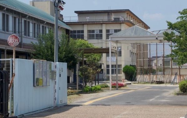宇治市伊勢田町毛語の土地(宇治市立西小倉中学校)