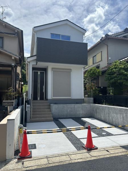 京都市伏見区深草大亀谷万帖敷町の新築一戸建