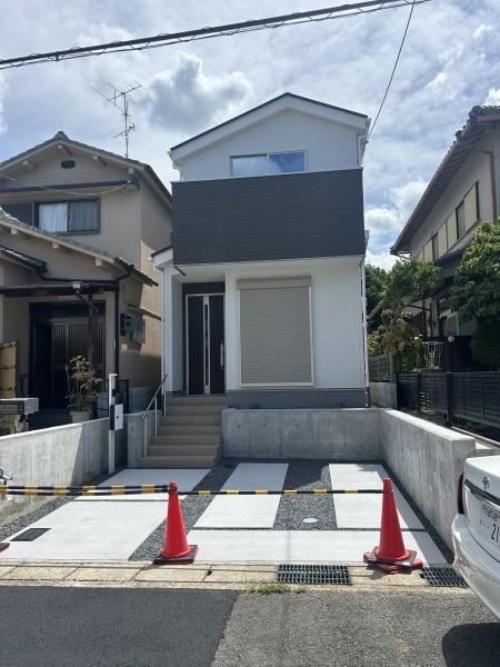 京都市伏見区深草大亀谷万帖敷町の新築一戸建