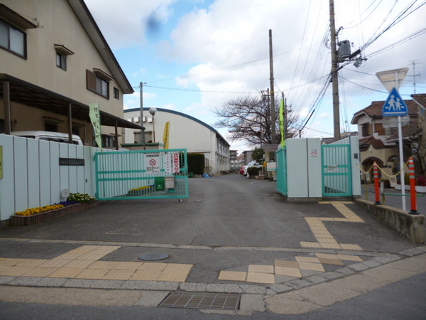 宇治市宇治野神の中古一戸建て(宇治市立菟道第二小学校)
