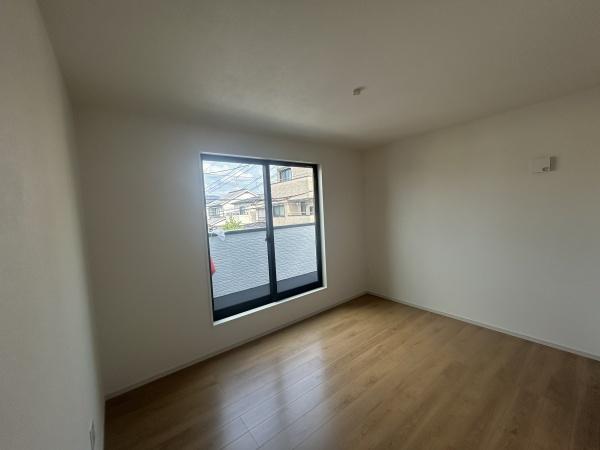 宇治市小倉町蓮池の新築一戸建(洋室)