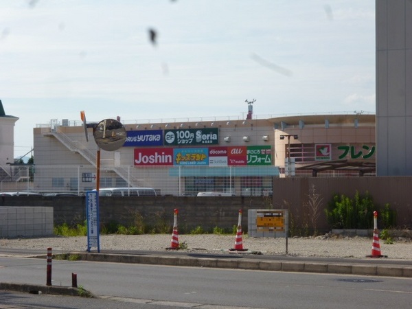 リバーハイム宇治(ジョーシン宇治店)