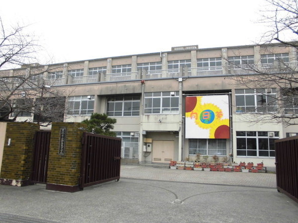 京都市伏見区向島立河原町の新築一戸建(京都市立向島東中学校)