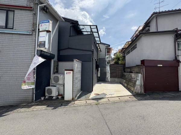 京都市伏見区深草大亀谷東寺町の中古一戸建て