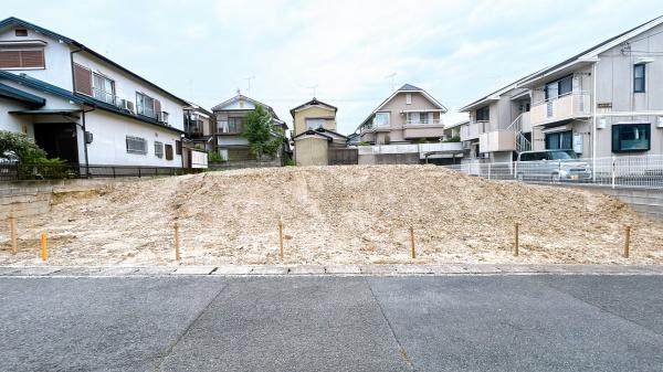 京都市伏見区深草大亀谷万帖敷町の新築一戸建