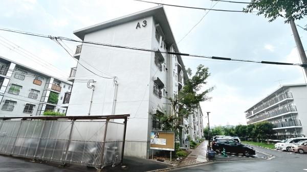 醍醐上ノ山団地Ａ３棟