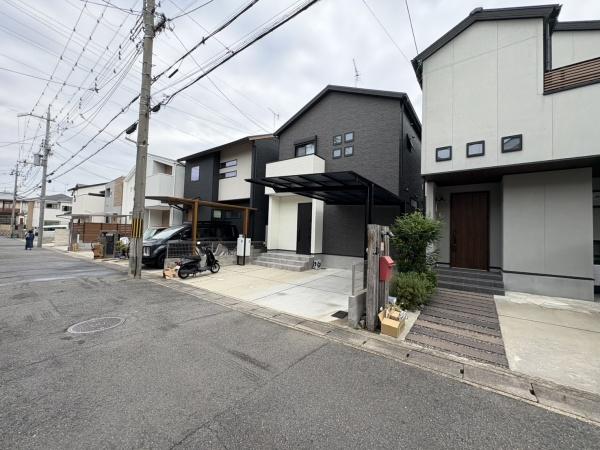 京都市伏見区桃山南大島町の中古一戸建て(前面道路含む現地写真)