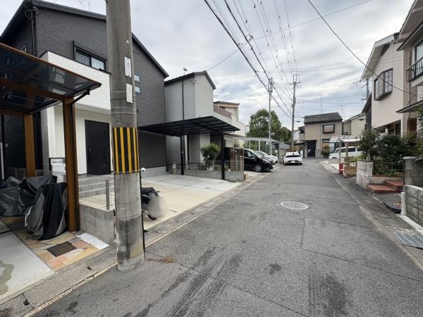 京都市伏見区桃山南大島町の中古一戸建て(前面道路含む現地写真)