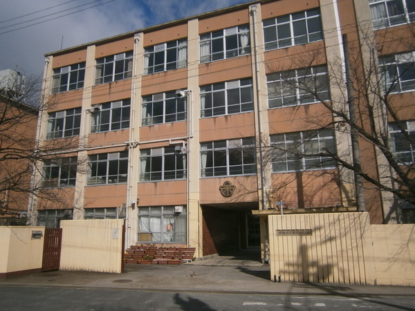 京都市伏見区醍醐御霊ケ下町の新築一戸建(京都市立栗陵中学校)