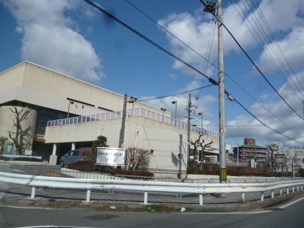 京都市伏見区醍醐御霊ケ下町の中古一戸建て(京都市醍醐中央図書館)
