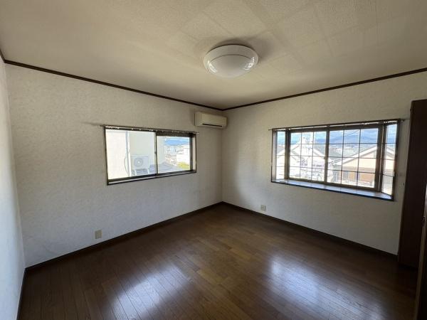 宇治市木幡平尾の中古一戸建て