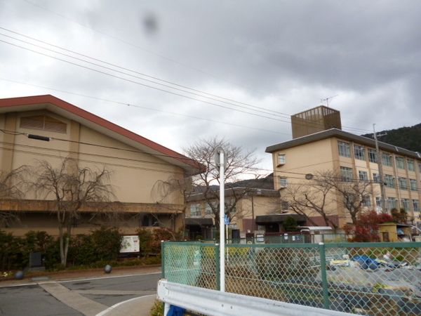 朝日プラザ伏見東(京都市立日野小学校)