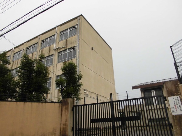 京都市山科区小野荘司町の中古一戸建て(京都市立勧修中学校)