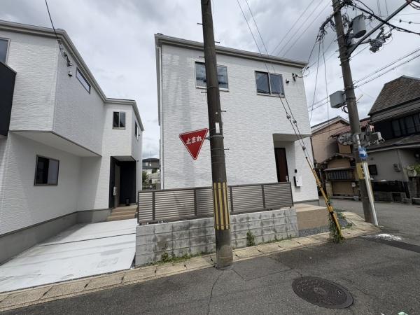 京都市伏見区向島二ノ丸町の新築一戸建