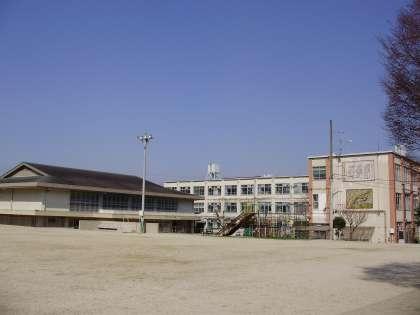 京都市伏見区醍醐外山街道町の中古一戸建て(京都市立春日野小学校)