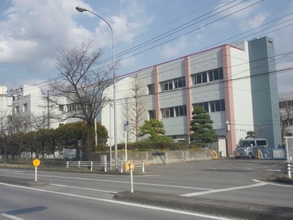 L・プラッツ西白井(白井市立七次台中学校)