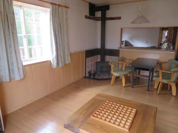 南都留郡富士河口湖町富士ヶ嶺の中古一戸建